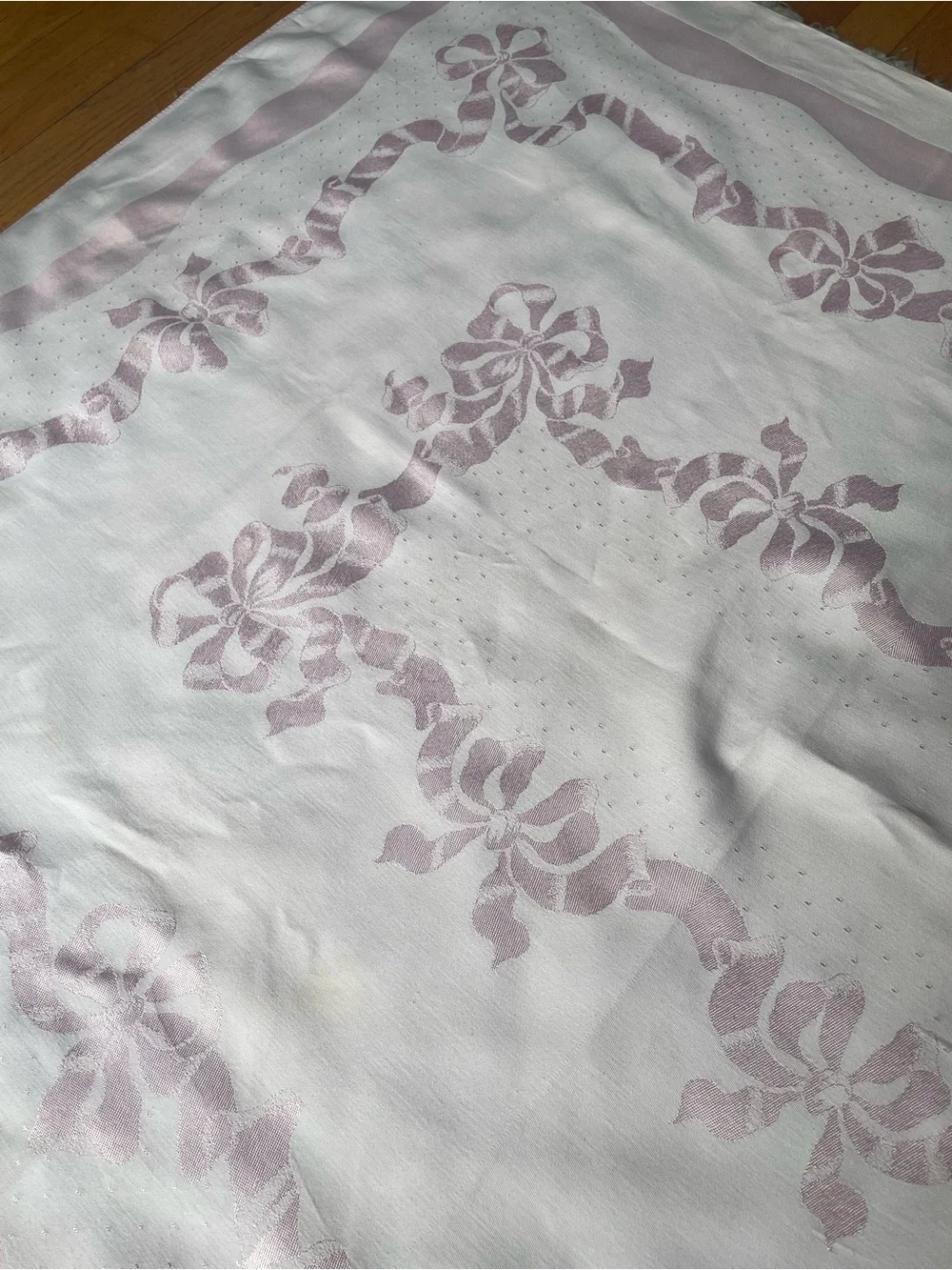 Vintage Pink Bow Damask Rectangle Tablecloth 44x60 Great Condition